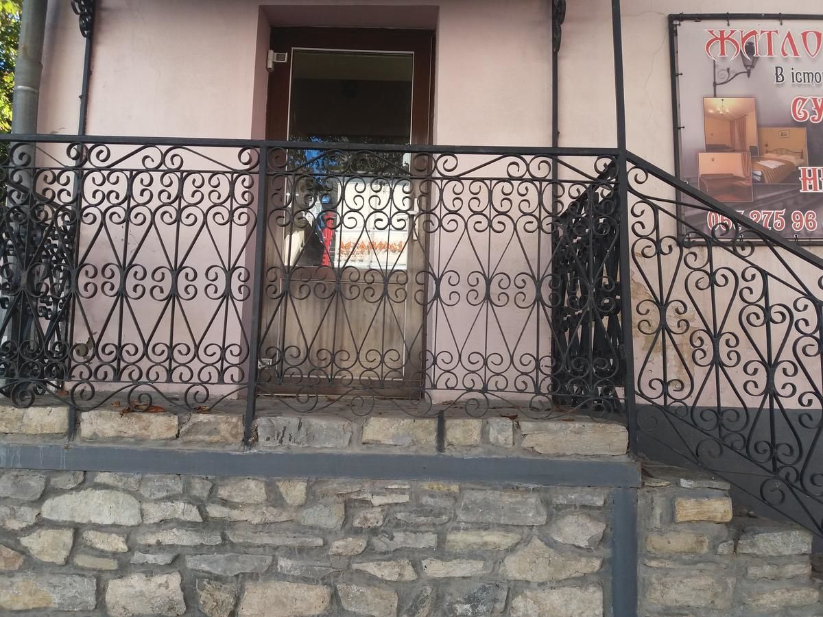 Мини-отель Уютные апартаменты в самом сердце Старого города Каменец-Подольский-30